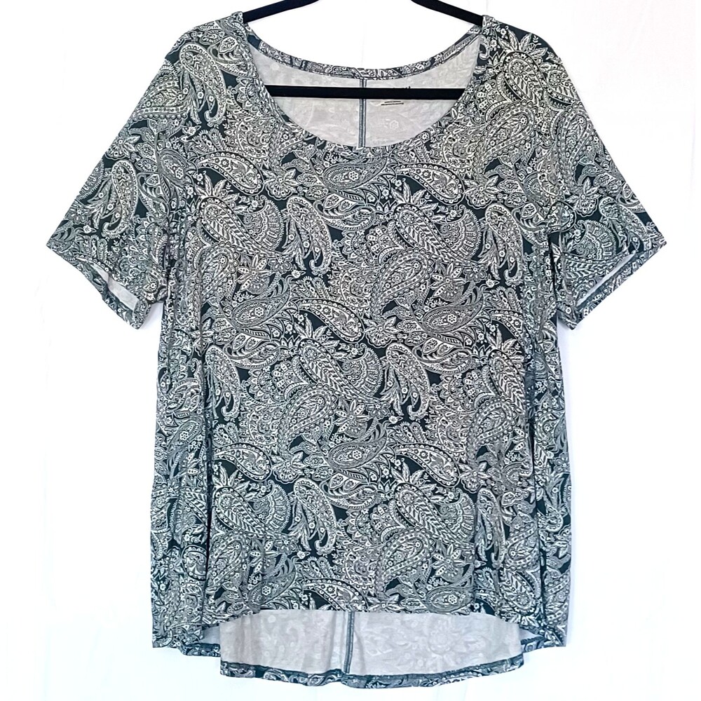 Westport Women's XL Gray Paisley Tunic Top Scoop Neck Short Sleeve Stretch